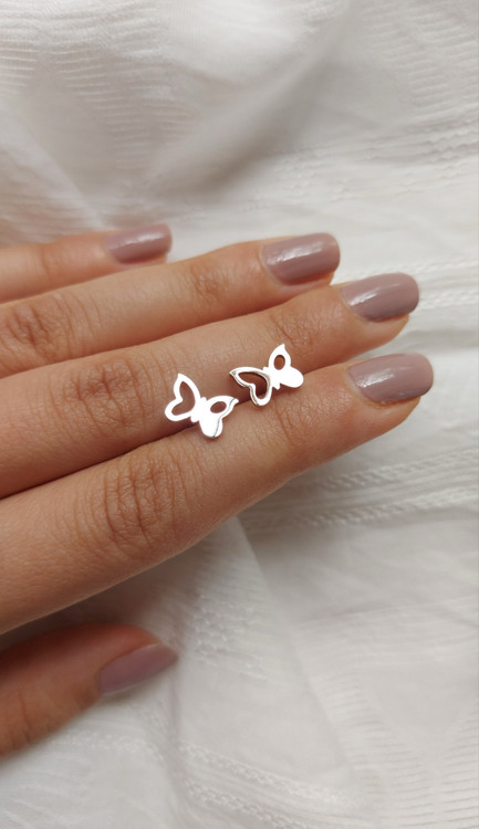 گوشواره مینیمال زنانه مدل پروانه رنگ ثابت