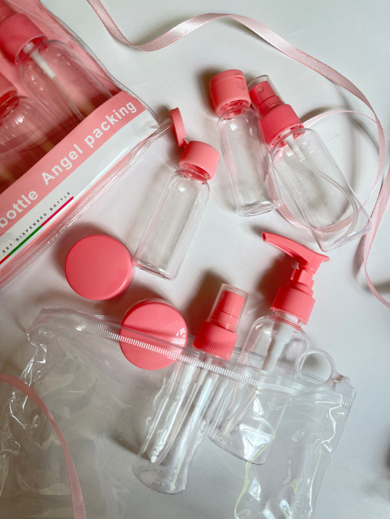 ست مسافرتی آرایشی و بهداشتی پلاستیکی