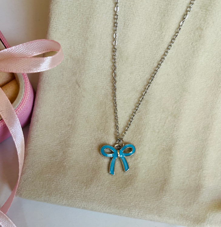 گردنبند پاپیون ترند رنگ آبی پاستلی