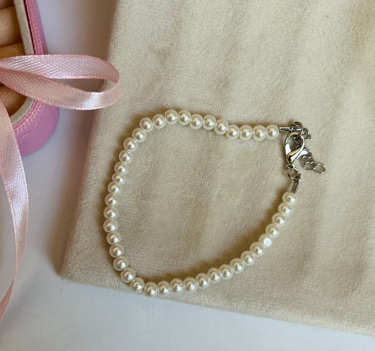 دستبند دخترانه ترند مرواریدی رنگ شیری