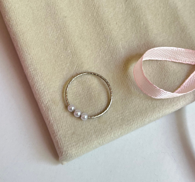 انگشتر زنانه مینیمال مدل مروارید