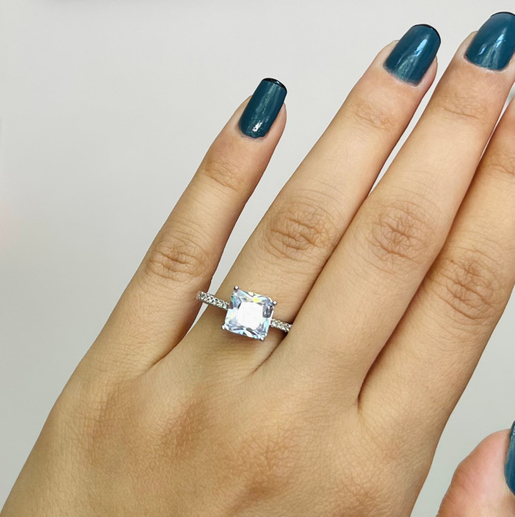 انگشتر زنانه جواهری مدل تک نگین