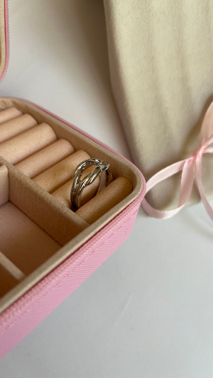 انگشتر مینیمال رنگ نقره ای