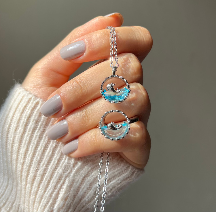 گردنبند زنانه استیل مدل وال در دریا گردنبند ترند اینستاگرام