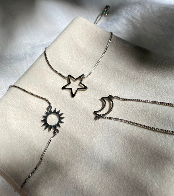دستبند آسانسوری دخترانه مدل خورشید ماه و ستاره استیل رنگ ثابت