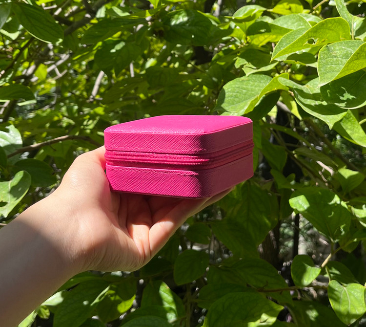 جعبه جواهرات پینترستی در رنگ های پاستلی