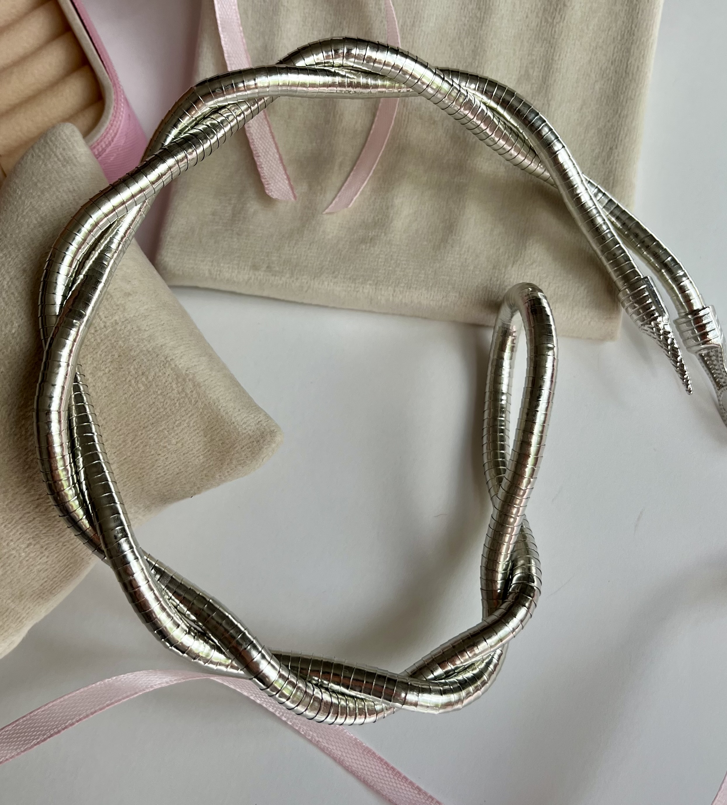 دستبند مینیمال منعطف ماری نقره ای آبکاری سنگین رادیوم