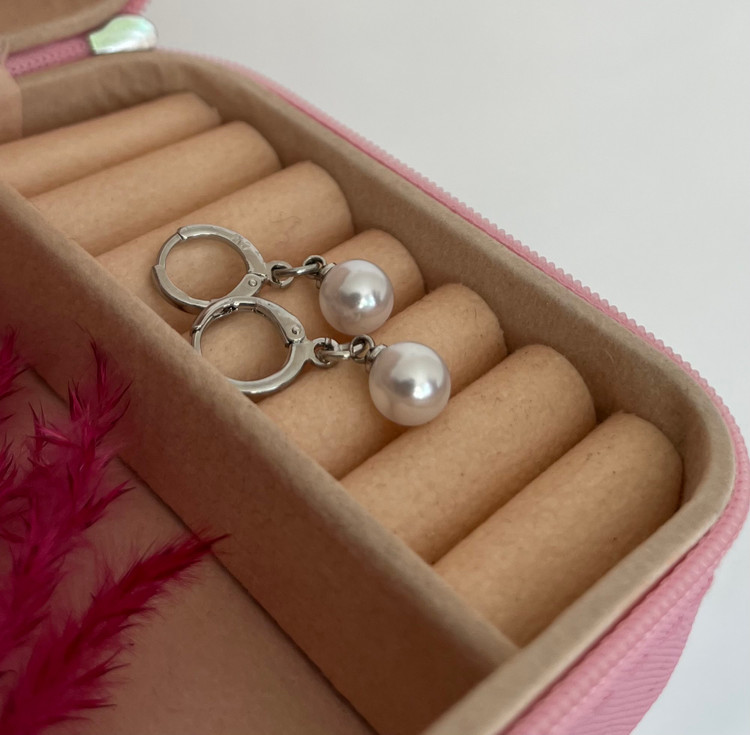 گوشواره مینیمال زنانه مدل مروارید در دو مدل و سه اندازه